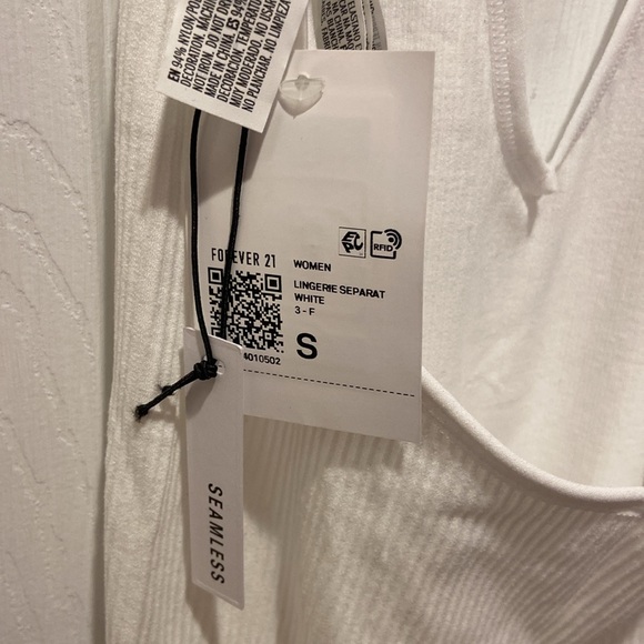 NWT Forever 21 White Ribbed Seamless Halter Bodysuit - Picture 5 of 9